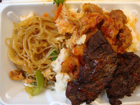 Beef ribs and spicy chicken combo from Bapcha