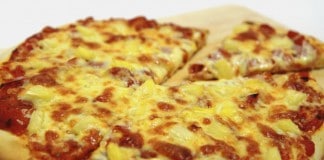 TASTING THE BACON AND PINEAPPLE PIZZA AT EDDIE’S PIZZA TRUCK Tasting The Bacon And Pineapple Pizza At Eddie's Pizza Truck