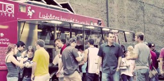 Hire A Food Truck For Your Company Xmas Party or Other Event Hire A Food Truck For Your Company Xmas Party Or Other Event
