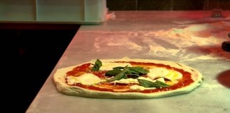 Tasting The Bufala Pizza at Neapolitan Express Tasting The Bufala Pizza At Neapolitan Express