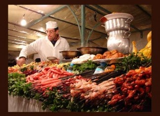 TOP 15 CABBIE-RECOMMENDED DISHES IN NYC Nysf In La: Greek Salad W/chicken Shawarma From The Pita Pusher