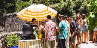 Is It Worth Eating Street Food During a Long Moving Trip? Food Carts In Australia