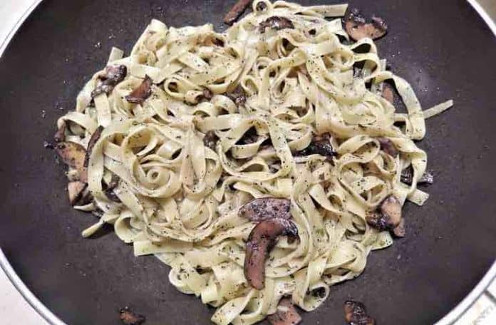 Tagliatelle Pasta with Cremini Mushrooms