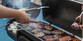 A Buyer’s Guide To Choosing Your Tailgate Grill Tailgate Grills