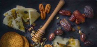 Raw Honey Tips: Cheese And Honey Pairings You Should Try Raw Honey Tips