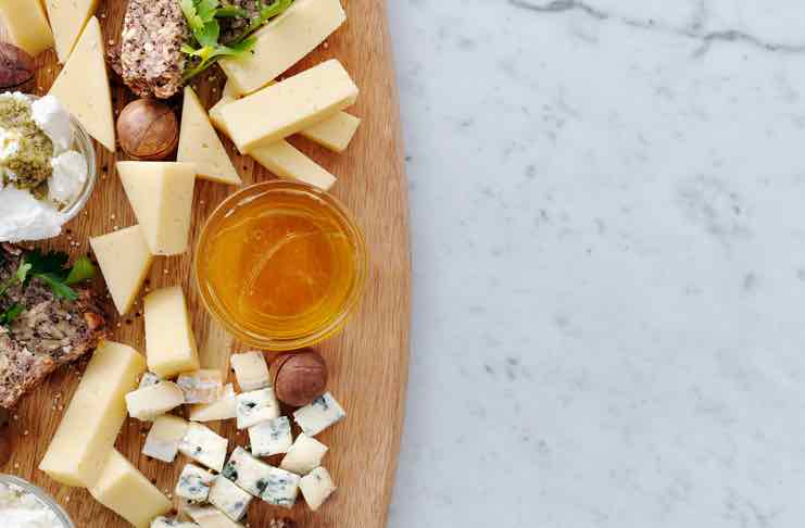 How To Curate A Great Cheese Board