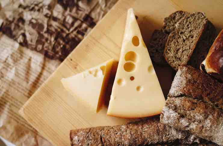How to prepare a Cheese Board
