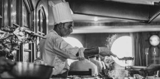 10 Tips on How to Make a Chef Resume For a Dream Restaurant Job Tips on How to Make a Chef Resume
