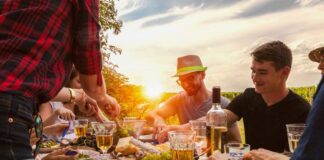 Why Al Fresco Dining Is A Smart Move For Your Food Business Why Al Fresco Dining Is A Smart Move For Your Food Business