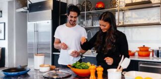 The Benefits of Cooking at Home: Why Homemade Meals are Worth the Effort The Benefits of Cooking at Home