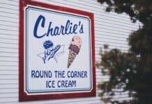 What Makes Banners Perfect for Your Street Side Restaurant What Makes Banners Perfect for Your Street Side Restaurant