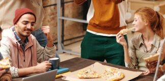 The Perks of Catered Lunches: How Providing Meals Can Increase Employee Satisfaction Perks of Catered Lunches