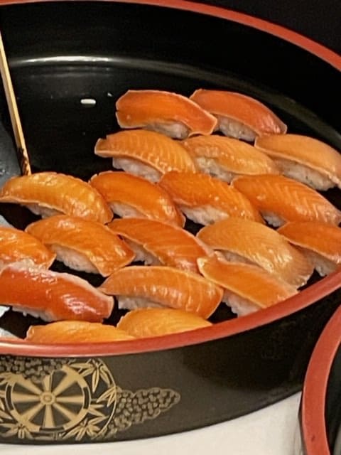 Tottori Salmon Sushi