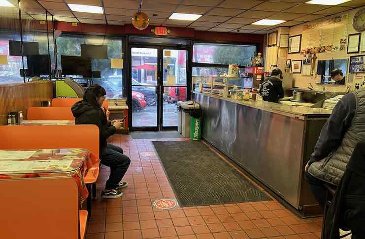 Ivanas Pizzeria nyc