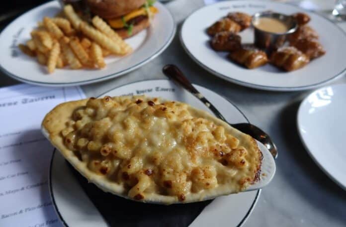 white horse tavern west village restaurant
