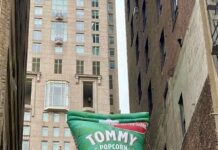 When Tommy Popcorn Met Stage Door Deli: The Totally NYC ‘Berry Hot’ Collab You Need to Try When Tommy Popcorn Met Stage Door Deli: The Totally Nyc ‘berry Hot’ Collab You Need To Try