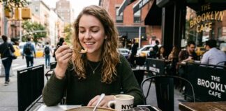 Sprouted Cashews Are the Clean Snack Trend Taking Over Ingredient Lists Sprouted Cashews Are The Clean Snack Trend Taking Over Ingredient Lists