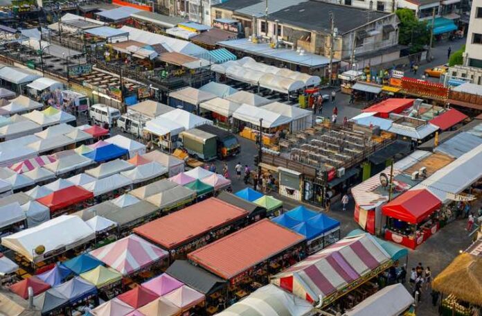 How Tarp Canopies Shape Outdoor Food Markets