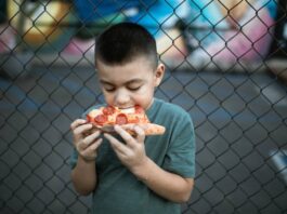 Tummy Ache In Kids After Eating Street Food: What Parents Need To Know And Do