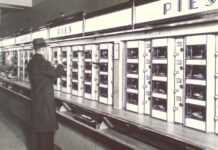 The Automat: How a Handful of Coins Built New York’s Most Modern Restaurant An Automat in Manhattan. Public Domain