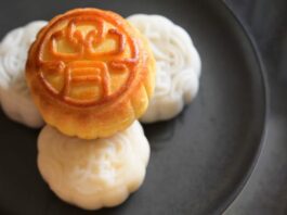 How To Choose A Good Durian Mooncake