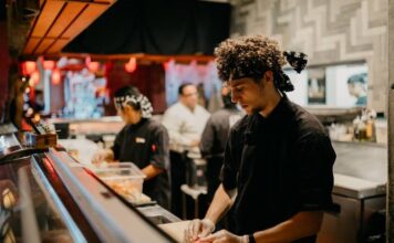 Why NYC Chefs Struggle With London’s Slower Service Culture (and How to Adjust) Why Nyc Chefs Struggle With London's Slower Service Culture (And How To Adjust)
