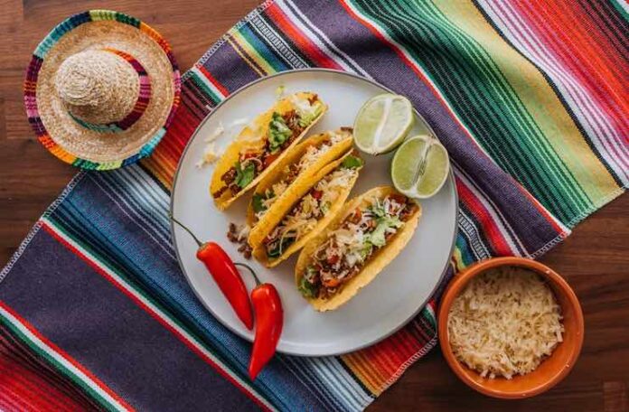 What Actually Pairs With A Grilled-Meat Taco? A Street-Level Guide To Mezcal Cocktails What Actually Pairs With A Grilled-Meat Taco? A Street-Level Guide To Mezcal Cocktails
