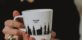 Gifts for the NYC Street Food Obsessed: Why the Best One Starts With Their Morning Cup Gifts For The Nyc Street Food Obsessed: Why The Best One Starts With Their Morning Cup