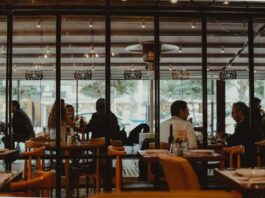 Tables And Bases Are Two Purchases, Not One: How Nyc Restaurant Owners Actually Furnish A Dining Room