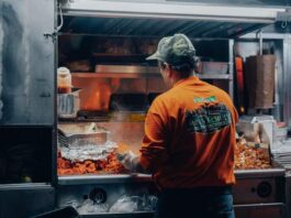 How New York Street Food Vendors And Pop-Up Bars Find Great Staff