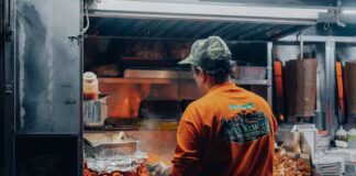 How New York Street Food Vendors and Pop-Up Bars Find Great Staff How New York Street Food Vendors And Pop-Up Bars Find Great Staff