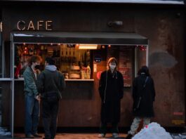 Starting A Coffee Cart: The Cups, Lids And Sizes To Order First