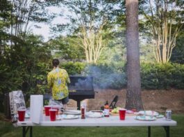 The Complete New York Backyard Bbq Plan: Food, Layout, Decor And Pool Day