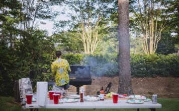 The Complete New York Backyard BBQ Plan: Food, Layout, Decor and Pool Day The Complete New York Backyard Bbq Plan: Food, Layout, Decor And Pool Day